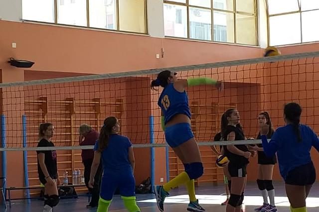 http://www.volleypalermo.it/wp-content/uploads/2018/11/1df-cr-640x427.jpeg