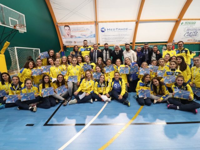 https://www.volleypalermo.it/wp-content/uploads/2019/11/team-play-day-1-640x480.jpg